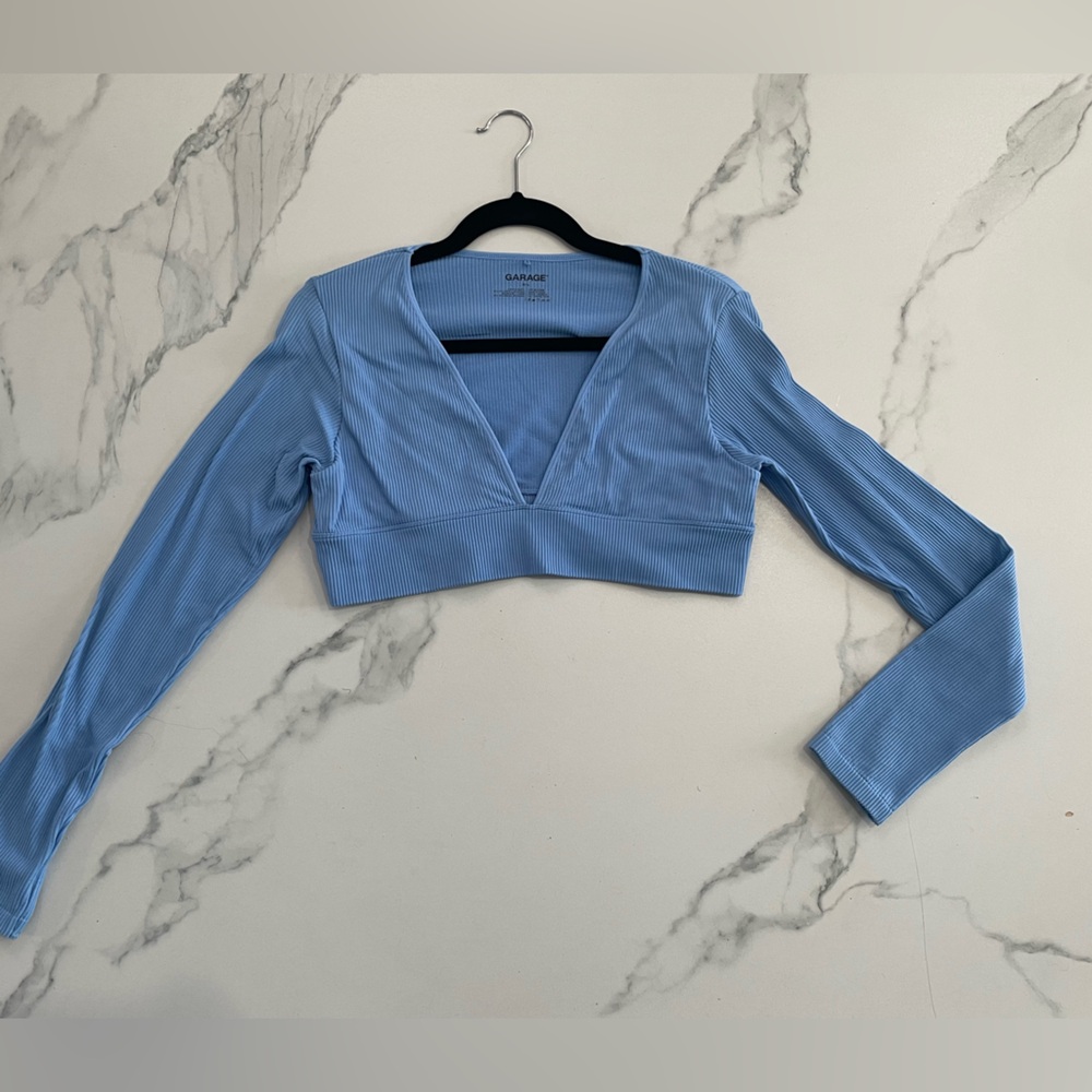 GARAGE: Blue Cropped Long Sleeve Stretchy Shirt - Size L
